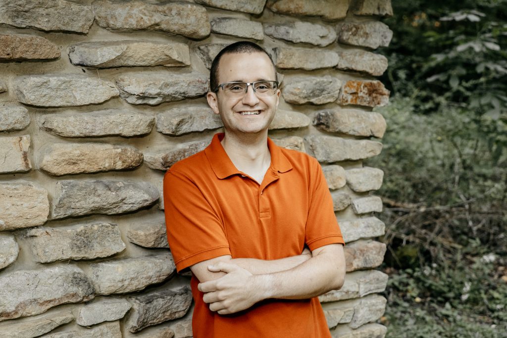 portrate photo of Pastor Zachary Murphy